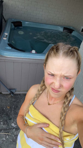 lexinicole x 2022 03 21T20 47 52