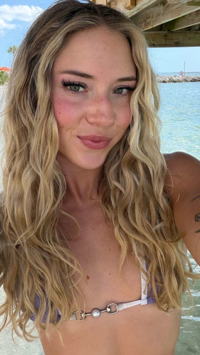 lexinicole x 2026 04 03T18 25 17.jpg