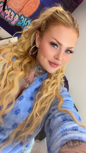 thefemalebossrl 2026 04 19T23 06 19.jpg