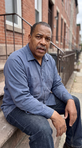 m08 18 booker stoop.jpg