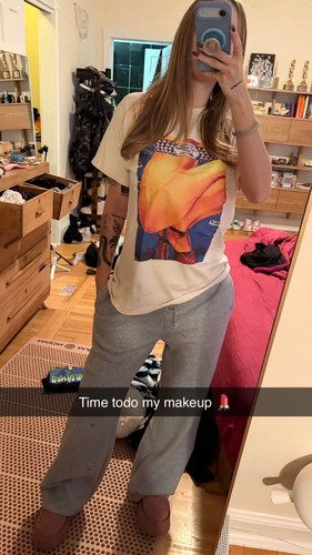 angelyoungsreal 2026 06 02T18 51 08.jpg