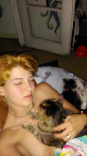 Valentina Chochanova nude with cat.jpg
