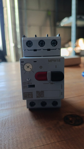 008 10485869 Guardamotor MPW18 18A B 4 4.jpg