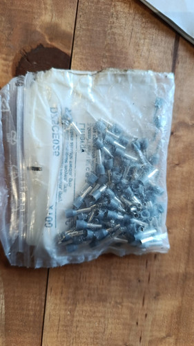 001 7117270 Ferrule 2,5mm2 isolated GN.jpg