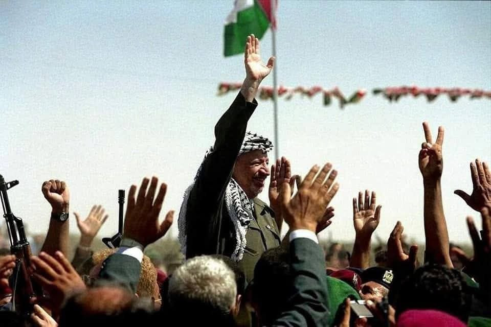 32 عاما على عودة الرئيس ياسر عرفات إلى أرض الوطن

في مثل هذا اليوم الأول من تموز عام 1994، عاد الرئيس الخالد ياسر عرفات «أبو عمار» إلى أرض الوطن ليكمل...
