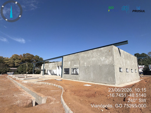 04. Fachada Poterior.jpg