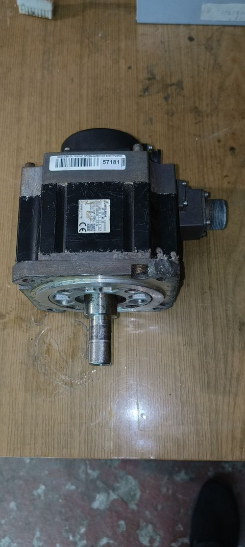 Сервомотор Mitsubishi HF SP81MK S2.jpg