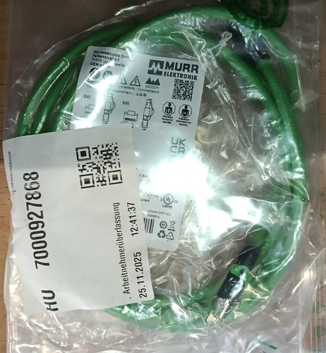 152 1003016 Communication cable 1.5m.jpg