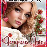 StrawberriesAGorgeousArieBuzzy vi