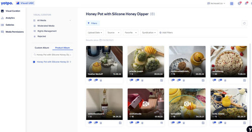 honey pot with silicone honey dipper.jpg