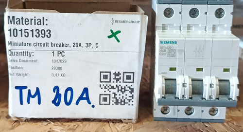 083 10151393 Miniature circuit breaker, 20A, 3P, C.jpg