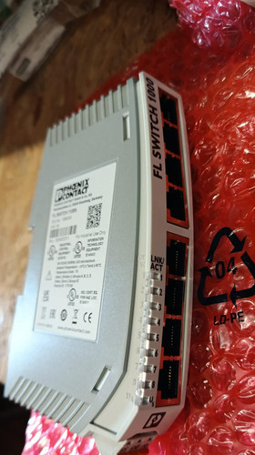071 10132544 Network switch.jpg
