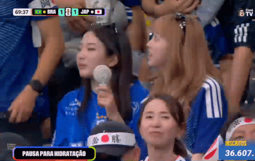 ezgif 2639a4d01c0201fb.gif