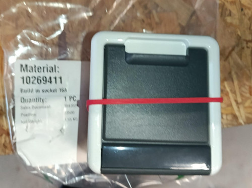 116 10269411 Build in socket 16A.jpg