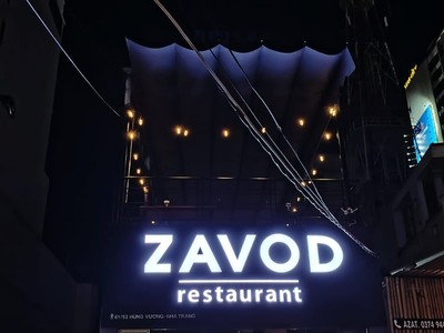 ZAVOD restaurant 1.jpg