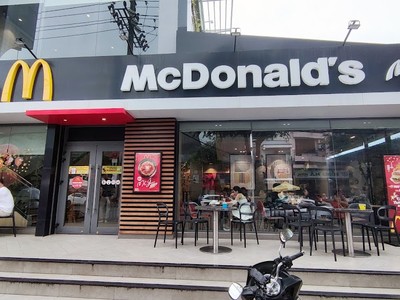McDonald's Ga Nha Trang 1.jpg