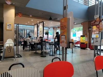 McDonald's Ga Nha Trang 2.jpg