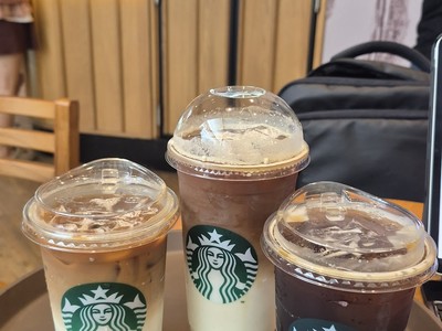 Starbucks Nha Trang Center 4.jpg