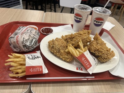 KFC Hoàn Cầu 3.jpg