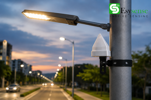 Buying Guide Best Photocell Sensors & Prices for Outdoors Esysense.png