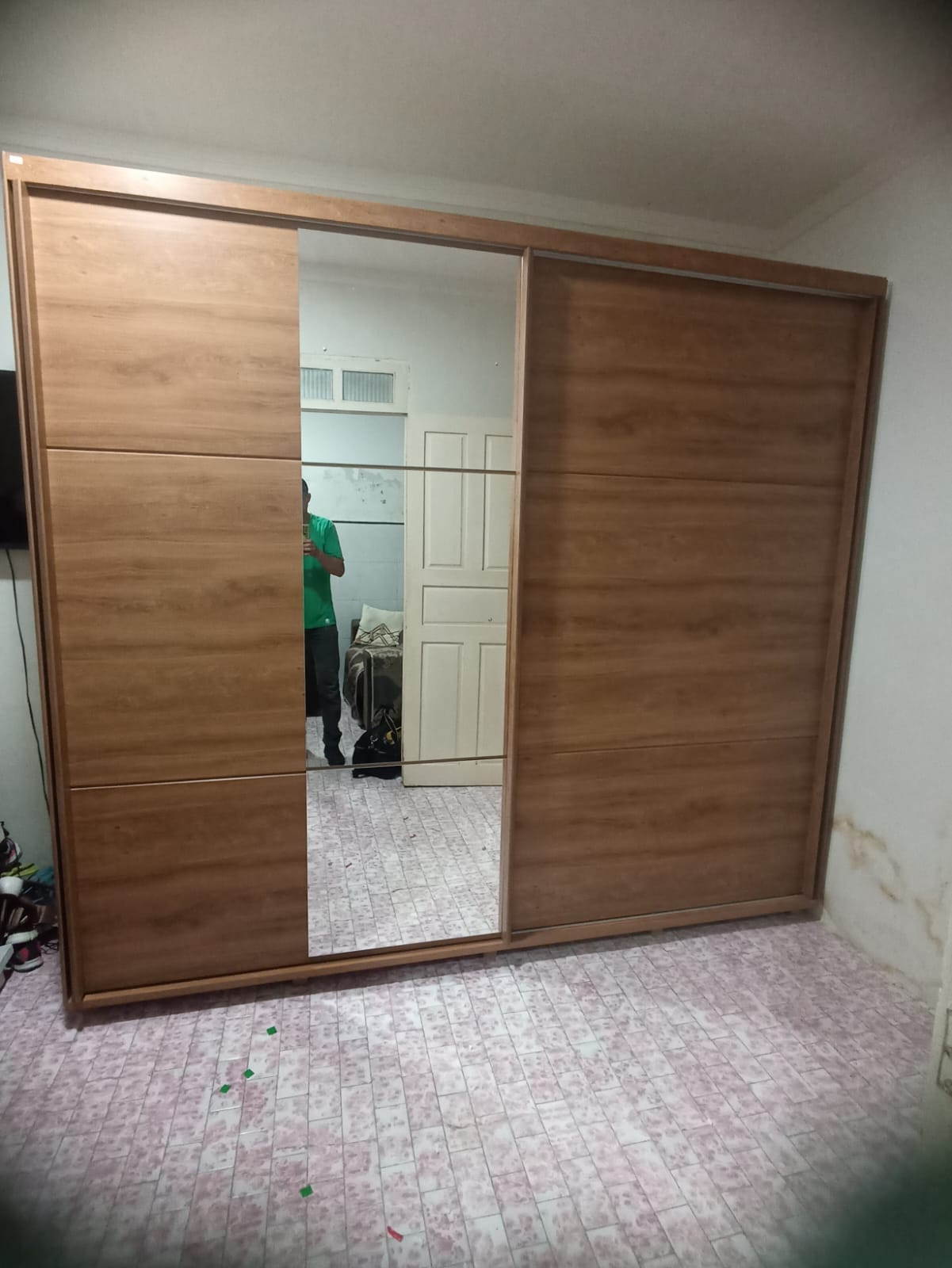 Foto de trabalho de Emerson montador de móveis no Indica Sergipe