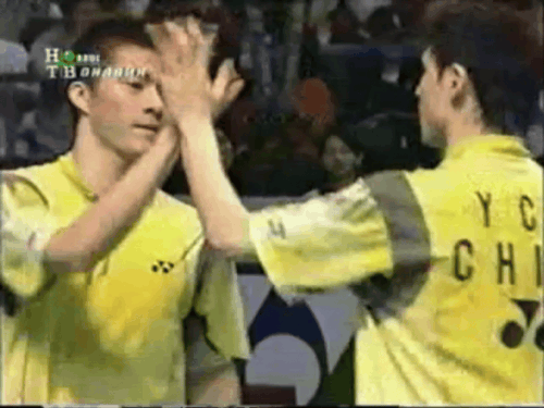 0062BoZOgy1ifm7u1ll2zg30qo0k0hdz.gif