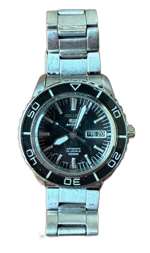 m11849483266 1 bg removed.jpg