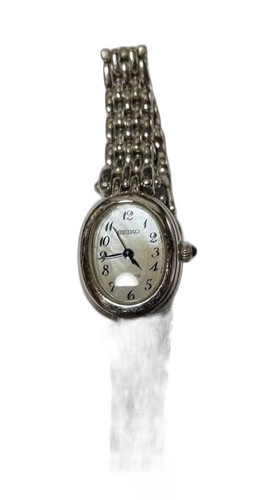 m19588809455 1 bg removed.jpg
