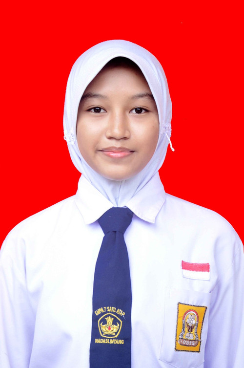 SHAQEENA.jpg