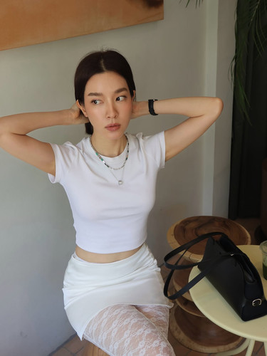 momonchanok b7adecf43e78435f867597ab363a20d9.jpg