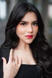 davina.jpg