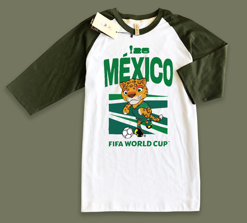Raglan T Shirt 09 Green White.jpg