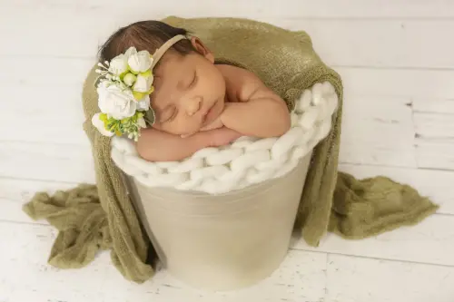 Newborn photographer in Calgary.webp