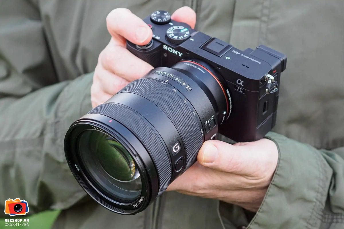 Thiết kế tinh tế của Sony A7C II, một máy ảnh full-frame nhỏ gọn.