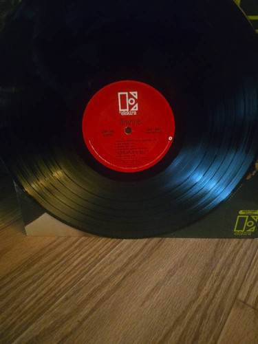 845203e294d9.jpg