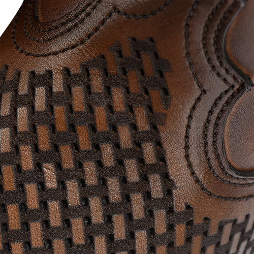 1J2YRS MIEL res crist denver cafe bota detalle.jpg