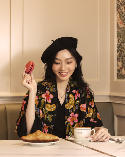 Black cardigan.jpg