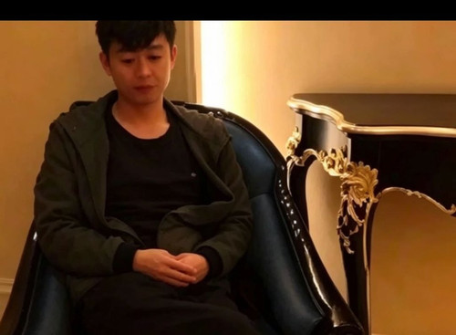 face.jpg