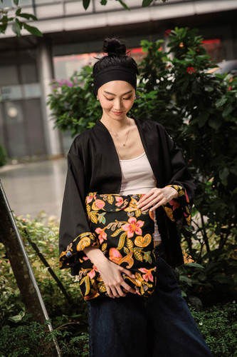 black tote resize.jpg