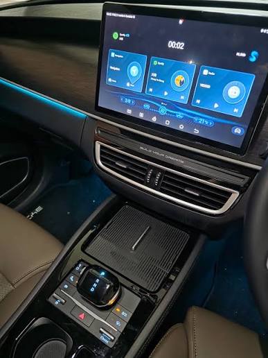 Interior.jpg