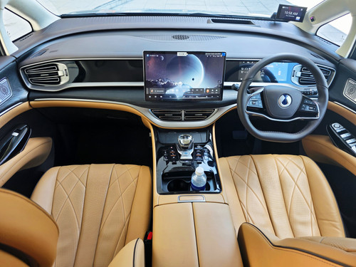 Front View.jpg
