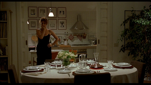 Lamore.e.eterno.finche.dura.2004.PAL.DVD9.DD.5.1.MPEG.2 MDMDDC.VTS 01 2.0:13:49.png
