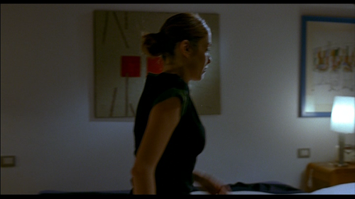Lamore.e.eterno.finche.dura.2004.PAL.DVD9.DD.5.1.MPEG.2 MDMDDC.VTS 01 2.0:03:56.png