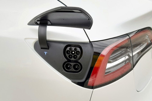 tesla eu inlet.jpg