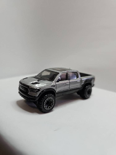 551c1bdb106d.jpg