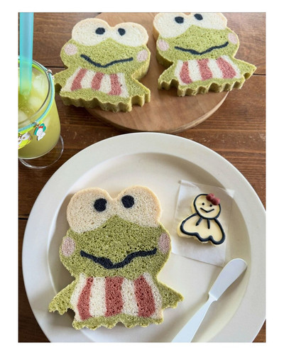 This Japanese Artist Turns Bread Into Beloved Pop Culture Characters And The Results Look Almost Too.jpg