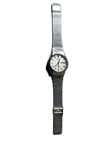 m33330946494 1 bg removed.jpg