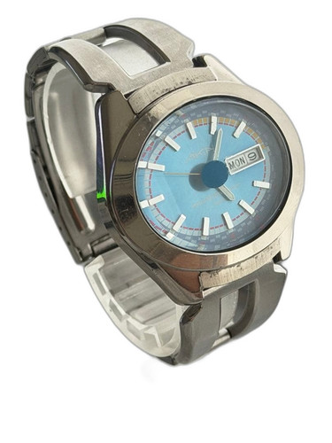 m22056551289 1 bg removed.jpg