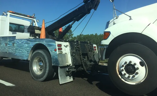 Heavy Duty Towing (1).png