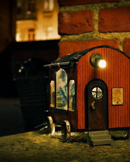 anonymouse mouse miniatures artists sweden 5f313d95e6f2c 700.jpg